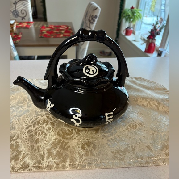 Other - Vintage Porcelain Yin Yang Asian Style Teapot